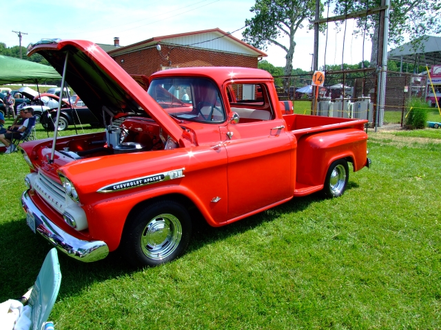 618x457 pixels (308K)